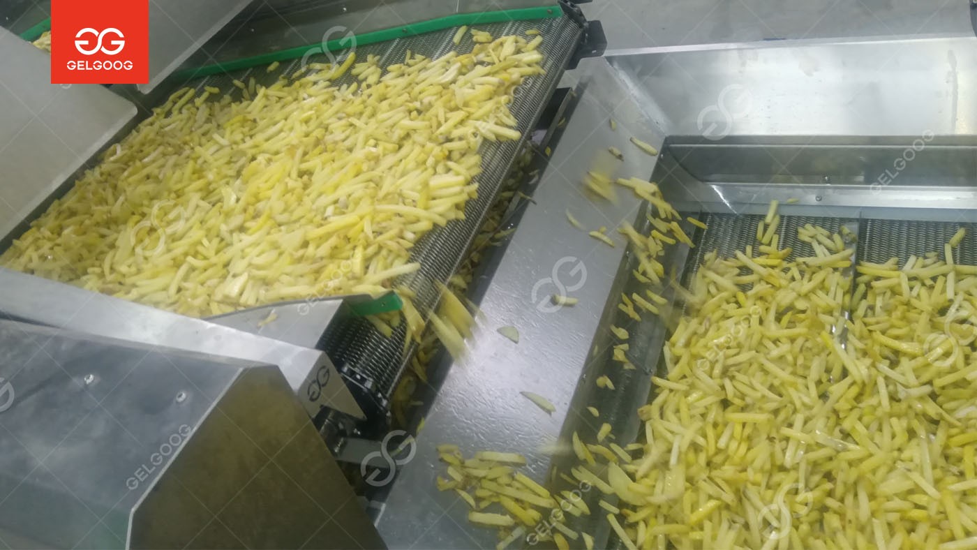 薯条加工现场